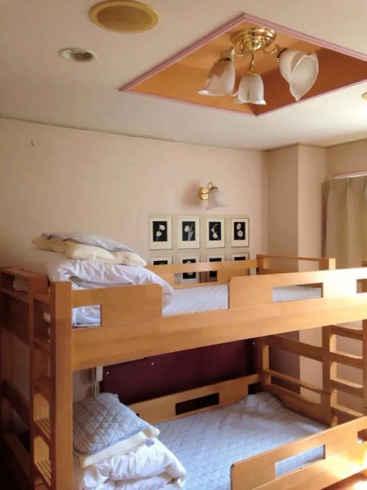 Peace House Suzunami Osaka 0*,  Japan